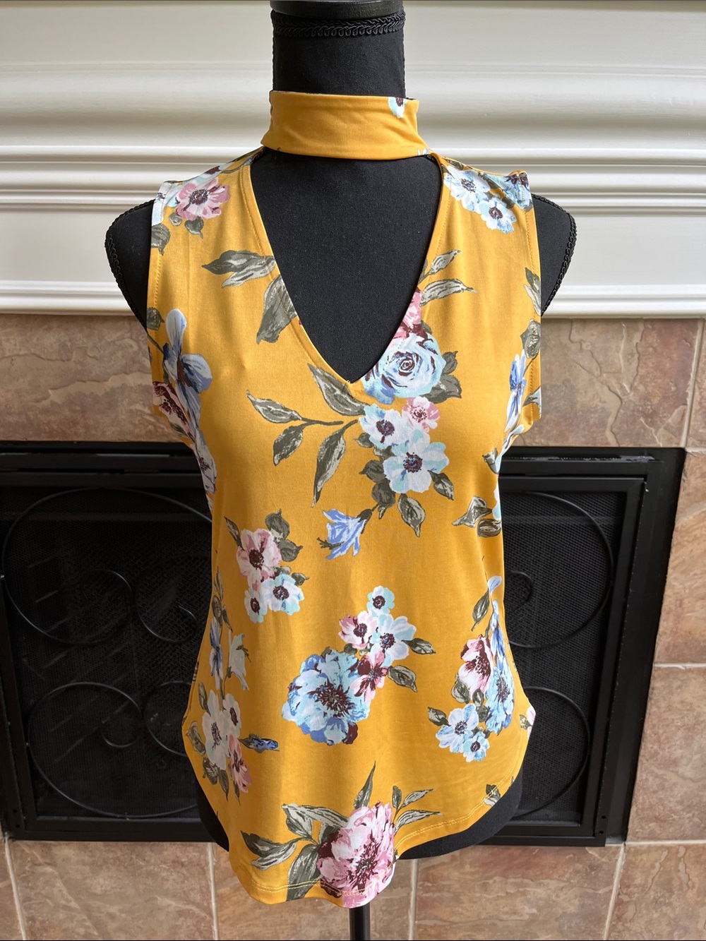 Floral Choker V-Neck Camisole